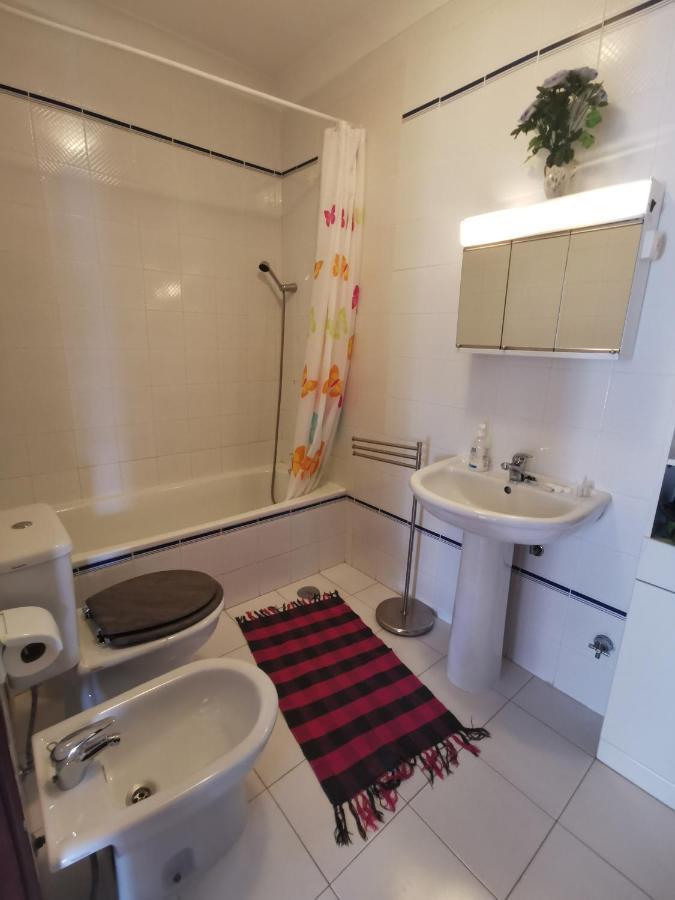 Logement Terrain De Tennis/Piscine 800M De La Mer Portimão Zewnętrze zdjęcie