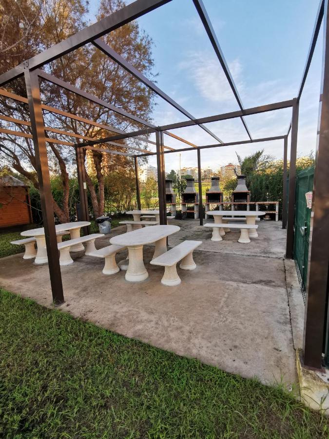 Logement Terrain De Tennis/Piscine 800M De La Mer Portimão Zewnętrze zdjęcie