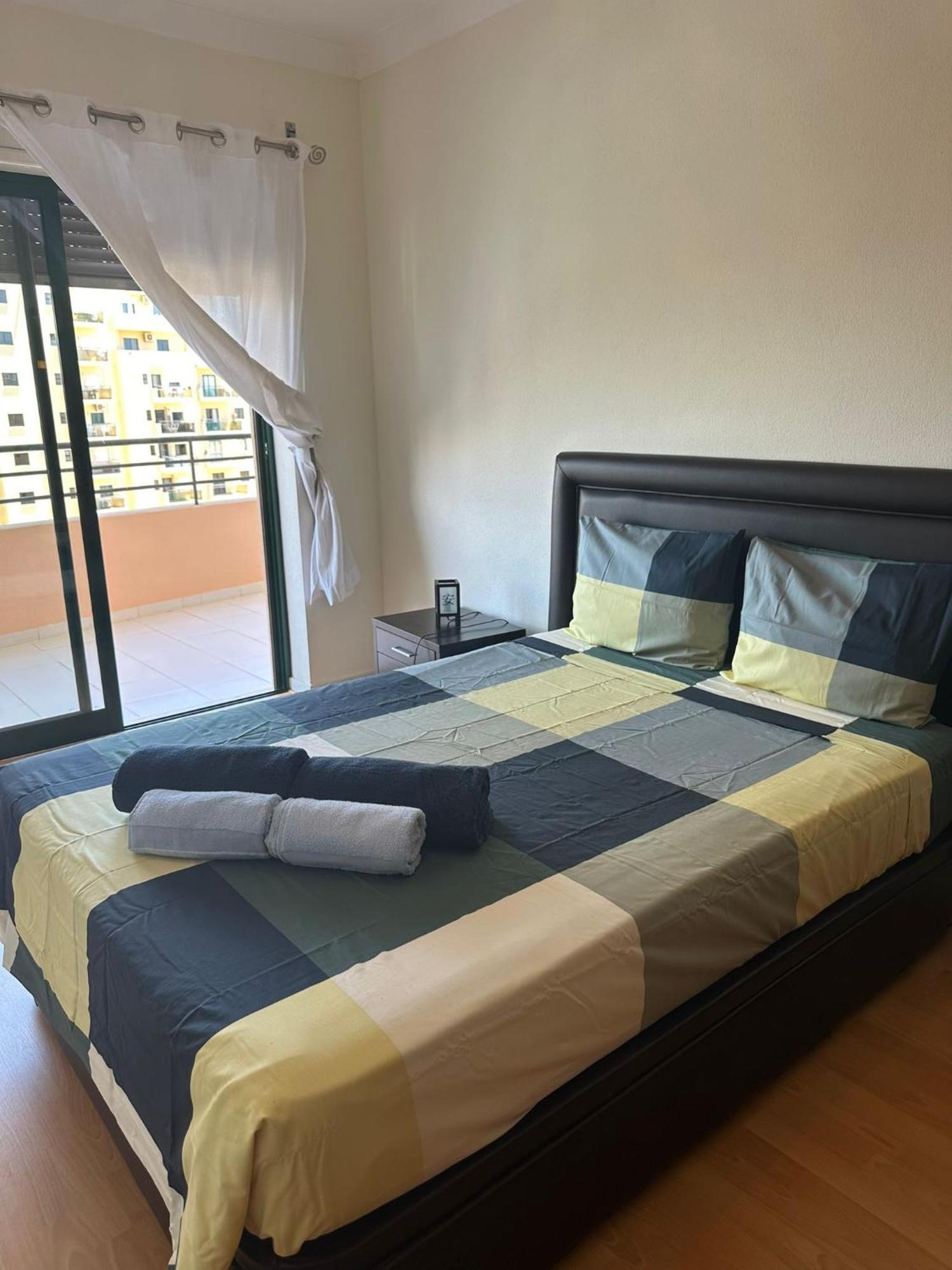 Logement Terrain De Tennis/Piscine 800M De La Mer Portimão Zewnętrze zdjęcie
